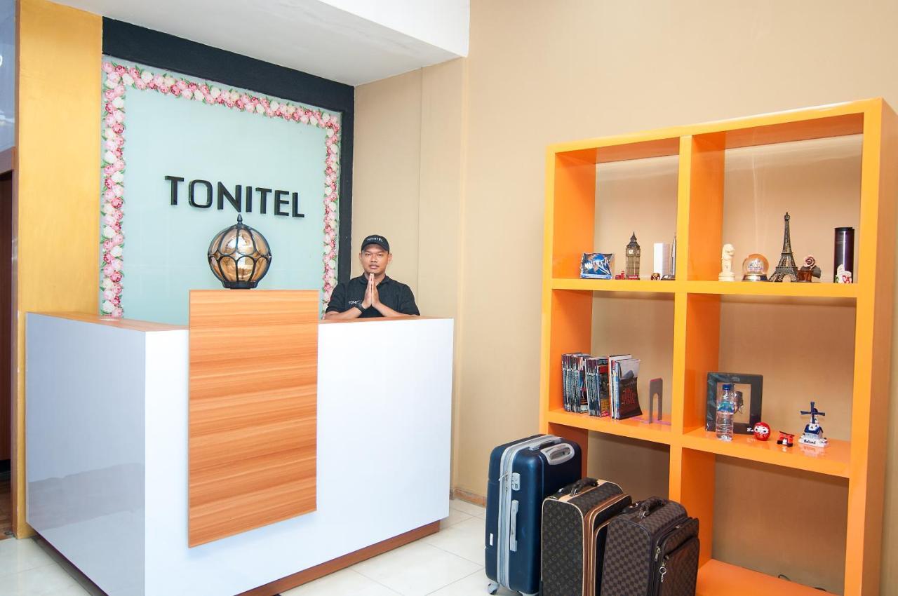 Tonitel Hotel Malioboro Yogyakarta Luaran gambar