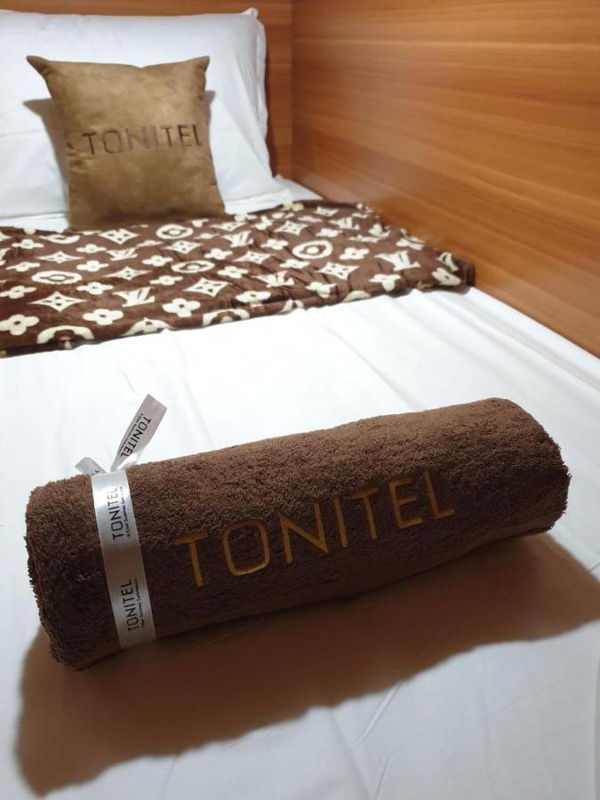 Tonitel Hotel Malioboro Yogyakarta Luaran gambar
